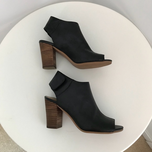 nine west open toe booties